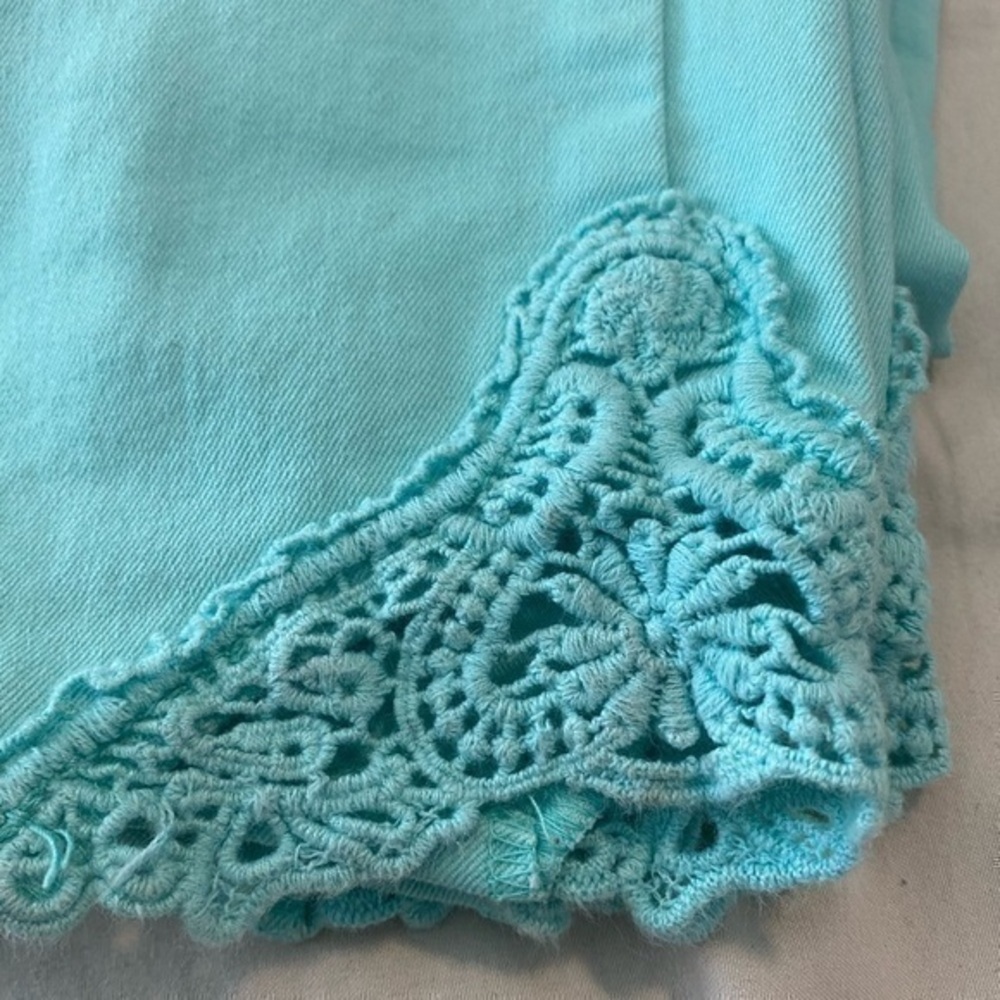 Cherokee super skinny aqua lace and cotton capri with pockets girls 10